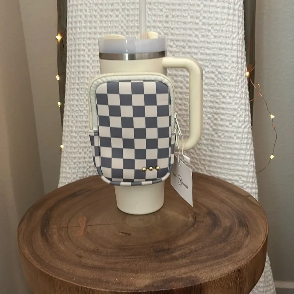 Pretty Simple OnThe Move Pouch - Picture 3 of 5